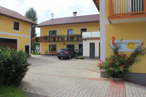 Sankt Georgen im Attergau Austria Booking