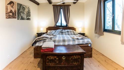 Irota Hungary Booking