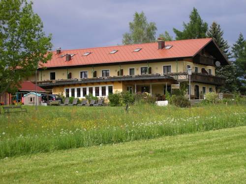 Sankt Georgen im Attergau Austria Booking