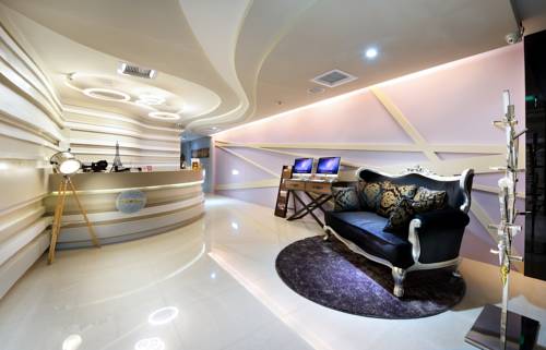 Fengshan Taiwan Booking