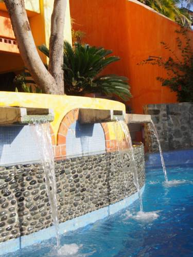 La Cruz De Huanacaxtle Mexico Booking