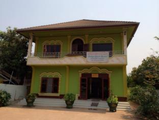 Phonhong Laos Booking