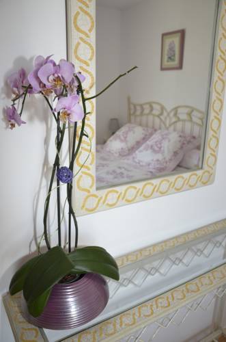 Onesse et Laharie France Booking