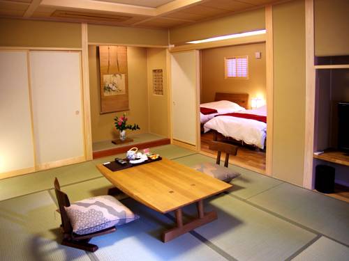 Gero Japan Booking