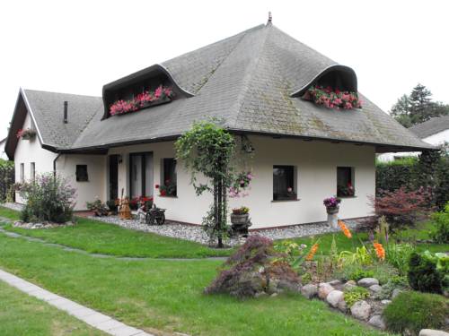Neuhaus Germany Booking