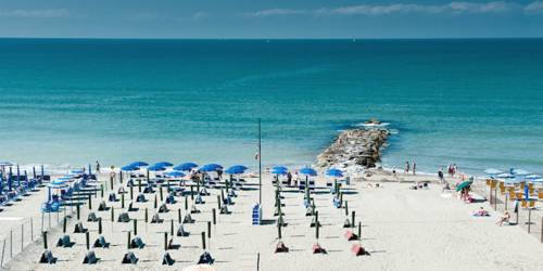 Marinella di Sarzana Italy Booking