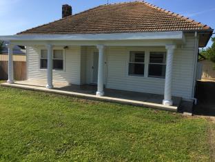 Naracoorte Australia Booking